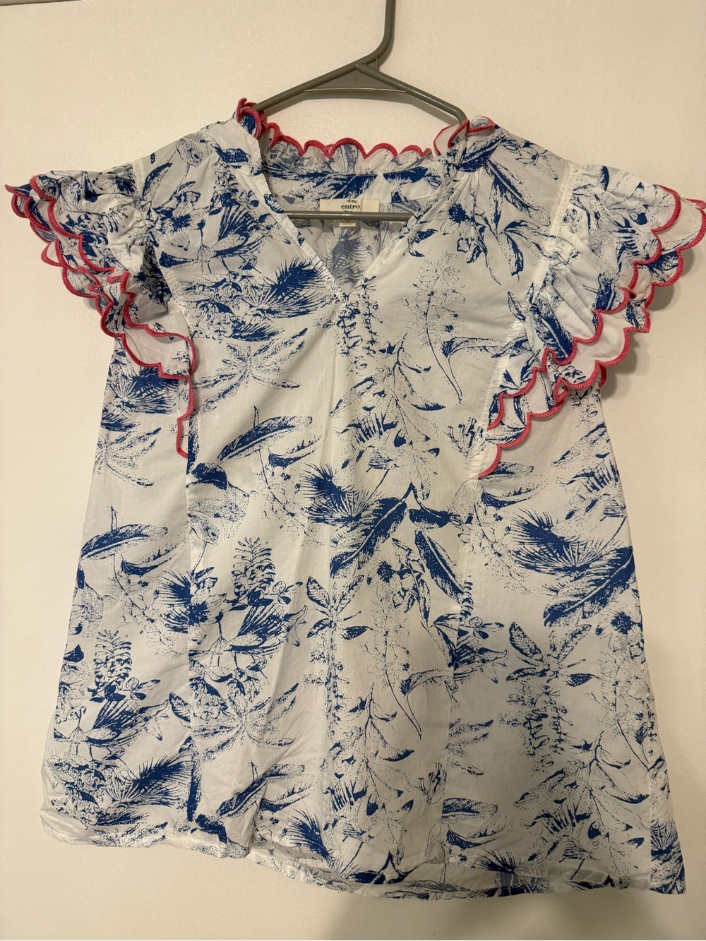 entro White Top with Blue Floral Print and Pink Scallop Trim